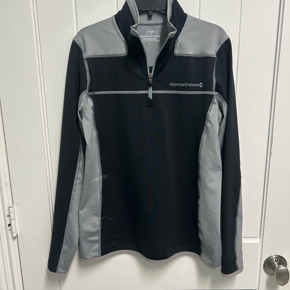 Vineyard Vines Black and Gray Performance Quarter-Zip Pullover